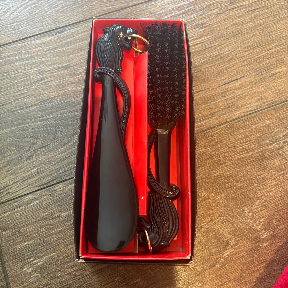 Vintage Brush and Shoe Horn Set Black Red Lion Head Figural Hanger in Box Japan